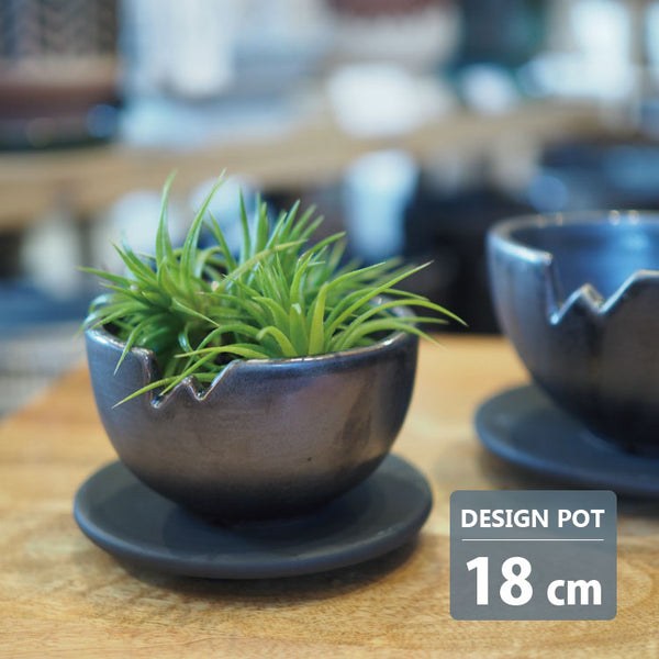 おしゃれな植木鉢をお探しなら！ ガーデニングの専門店 - 鉢人