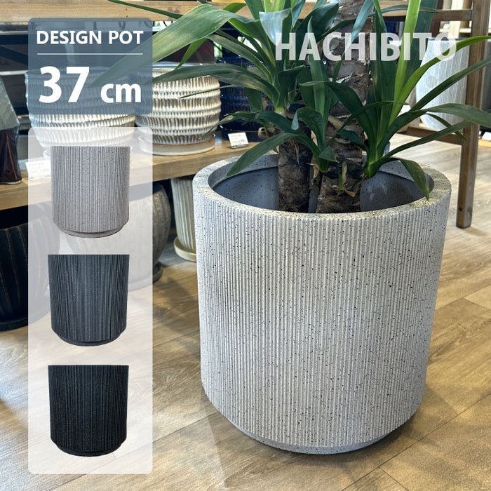 UN048-370 – 鉢人