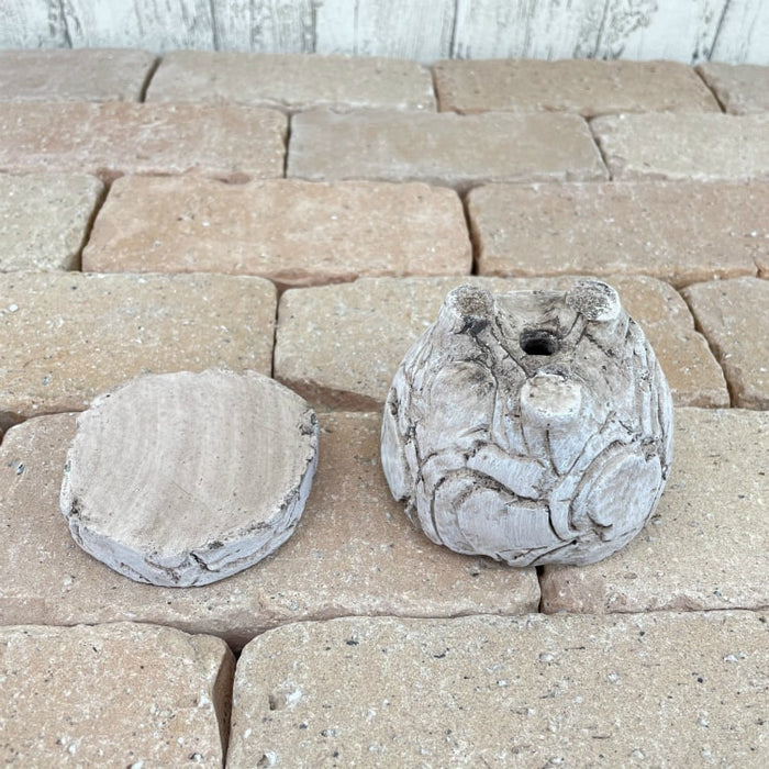 CC353-100-LB – 鉢人